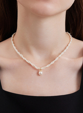 小米珠缠绕珍珠项链配饰女秋冬锁骨链感轻奢小众吊坠颈链饰品