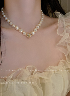 法式复古镶钻磁铁珍珠项链韩国小众设计感锁骨链百搭气质项饰潮女