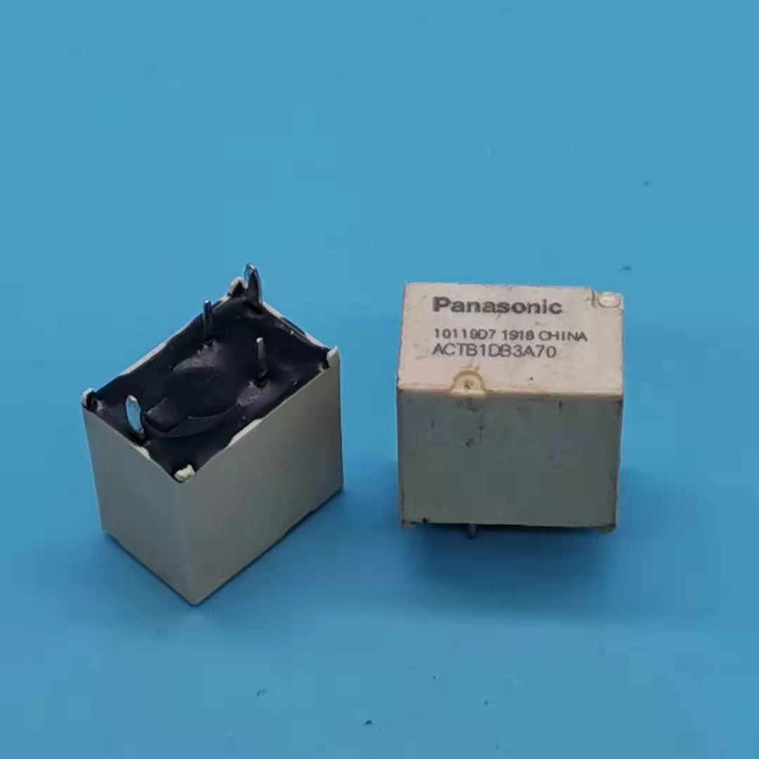 全新ACTB1LB3A45 ACTB1DB3A70  ACTB1CR3A73 汽车模板继电器4脚