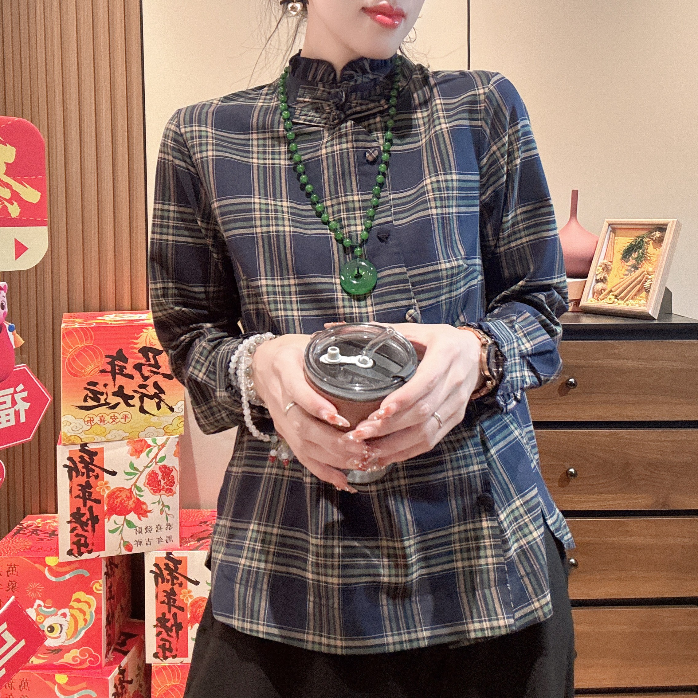 5281春季新款花边立领格子衬衫女新中式盘扣撞色格子洋气百搭衬衣