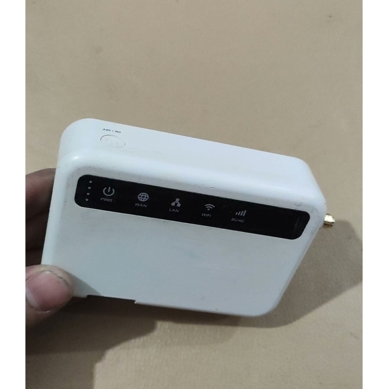 议价gl・inet 型号:gl-mifi，实物拍摄，功能正常，带