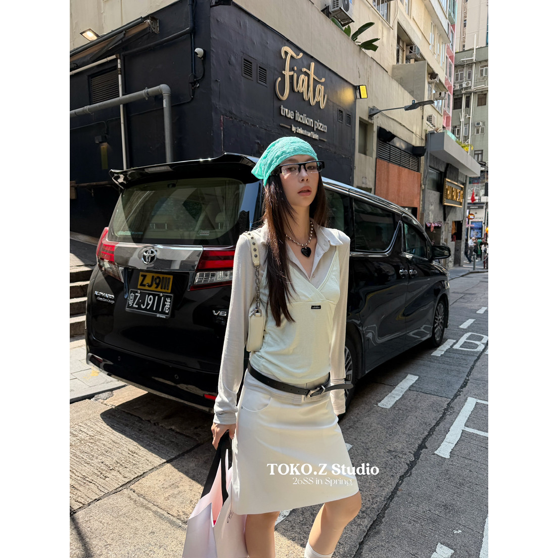 TOKO.Z春季时尚净版纽扣翻领长袖T恤上衣+贴标吊带背心两件套装女