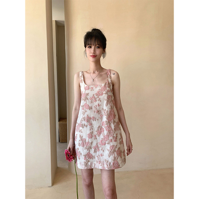小众设计感提花方领背心连衣裙