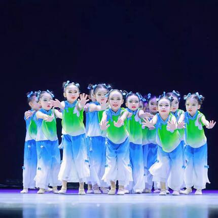 童年的夏夜演出服蒲扇摇外婆桥儿时乐月光喜雨渔梦渔阳舞蹈服凳子