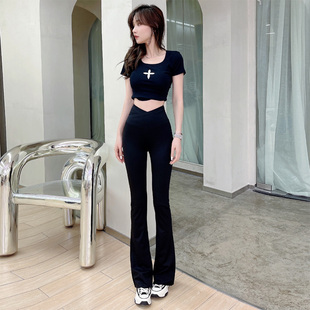 卡卡女装官方正品秋冬新款交叉鲨鱼微喇裤收腹提臀瑜伽塑身打底裤