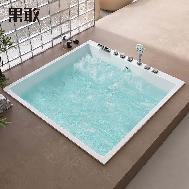 果敢嵌入式定制冲浪按摩恒温私人别墅大平层户型1-2米方形浴缸