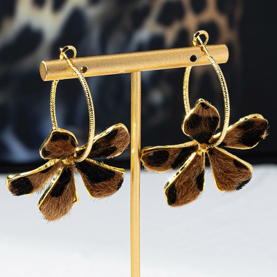 复古豹纹花朵耳坠女秋冬新款时尚气质欧美独特高级创意感耳饰4368