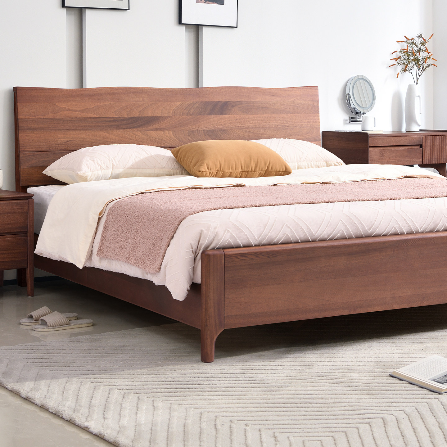 现代简约全实木床主卧室核桃木1.8米双人床1米5床家用2026新