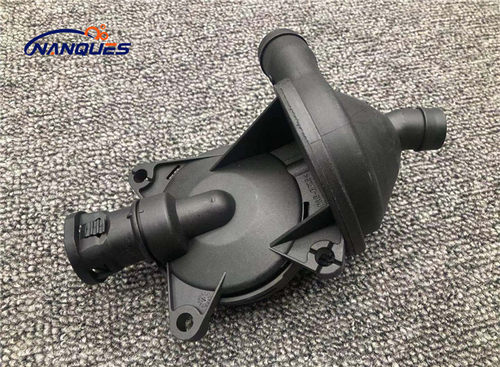 适用宝马3系E90E46 318I 320I 325I 330I 120I油水分离器 废气阀