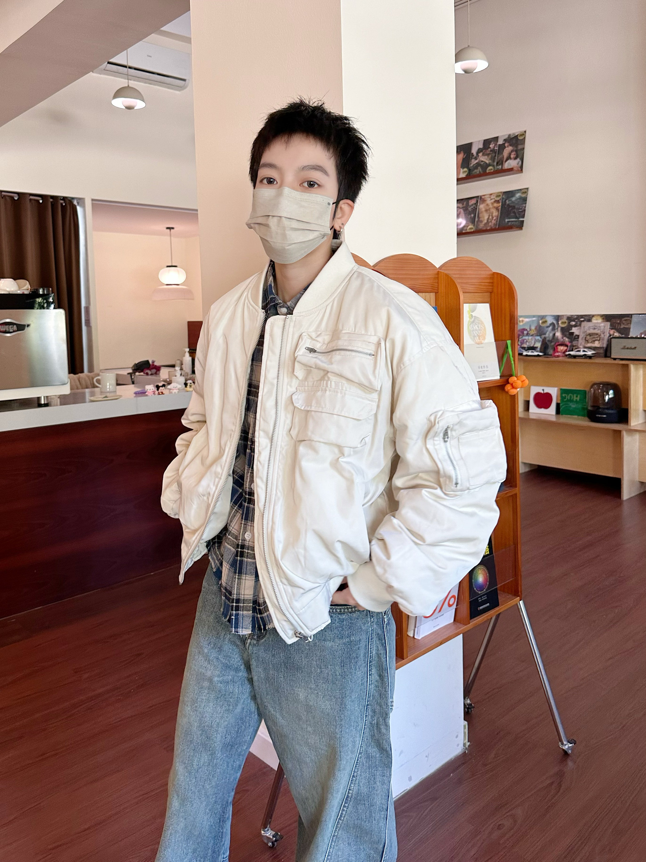 冬季短款美式复古立体口袋飞行员90绒外套男女MA1棒球服羽绒服白