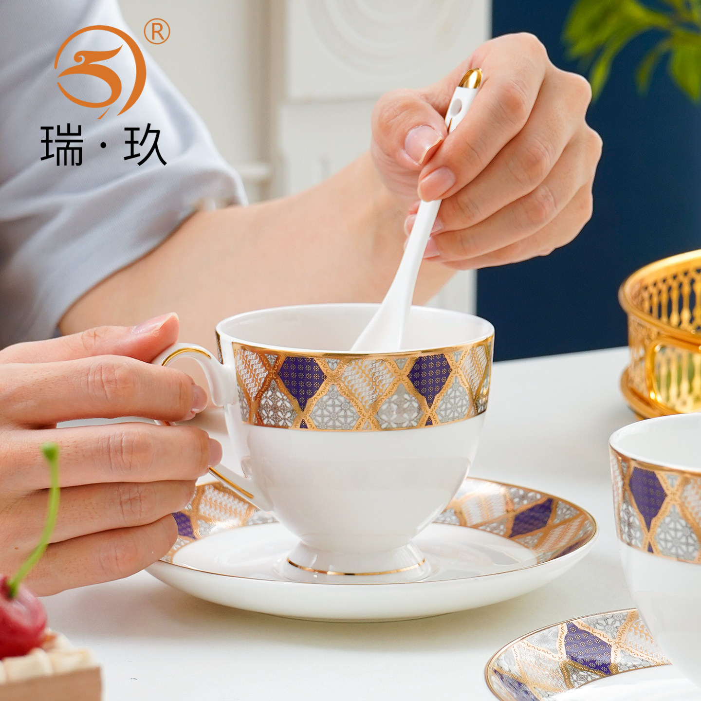 欧式轻奢骨瓷高足咖啡杯碟
