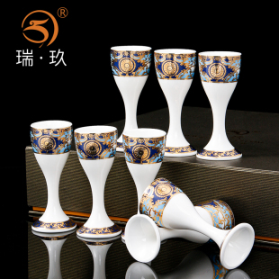 8个浮雕金骨瓷白酒杯上档次酒杯套装 酒店会所 陶瓷小酒杯酒具套装