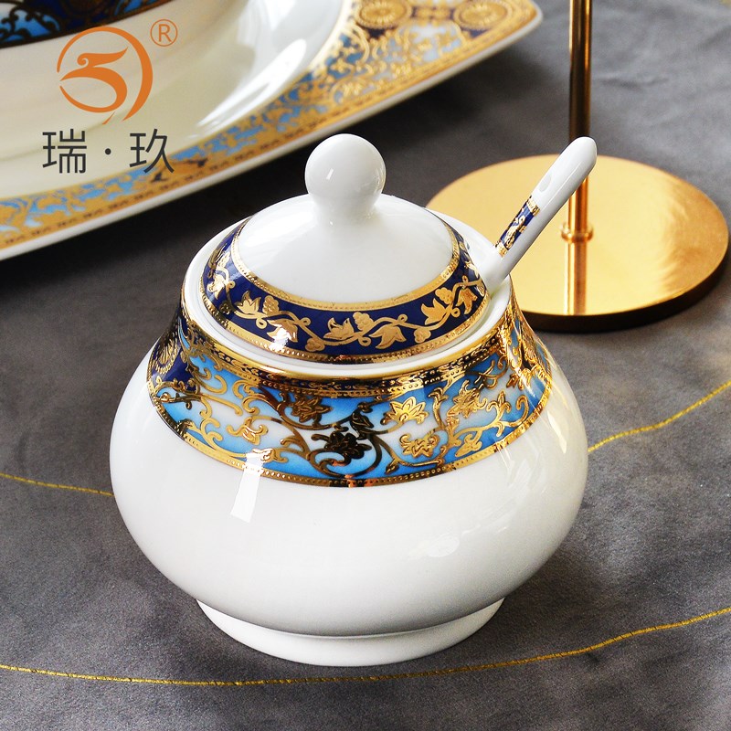 骨瓷浮雕金调料罐送勺调味罐