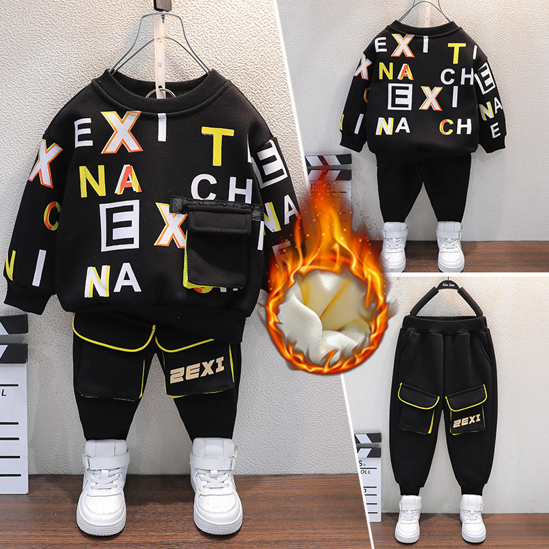 봄 겨울 세트 2024 새로운 어린이 편지 탑 어린 소년의 벨벳 스포츠 스웨트 셔츠와 스웨트 팬츠 투피스 세트
