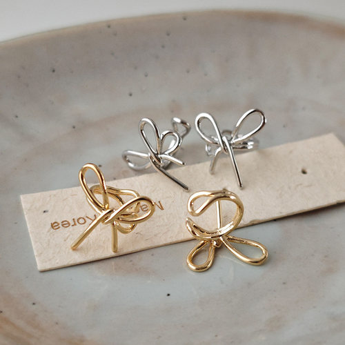 个性设计线条感金属蝴蝶结耳骨夹