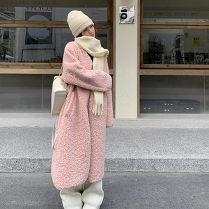 粉色中长款羊羔毛外套女2025冬季新款韩版宽松可爱小个子毛毛大衣图片