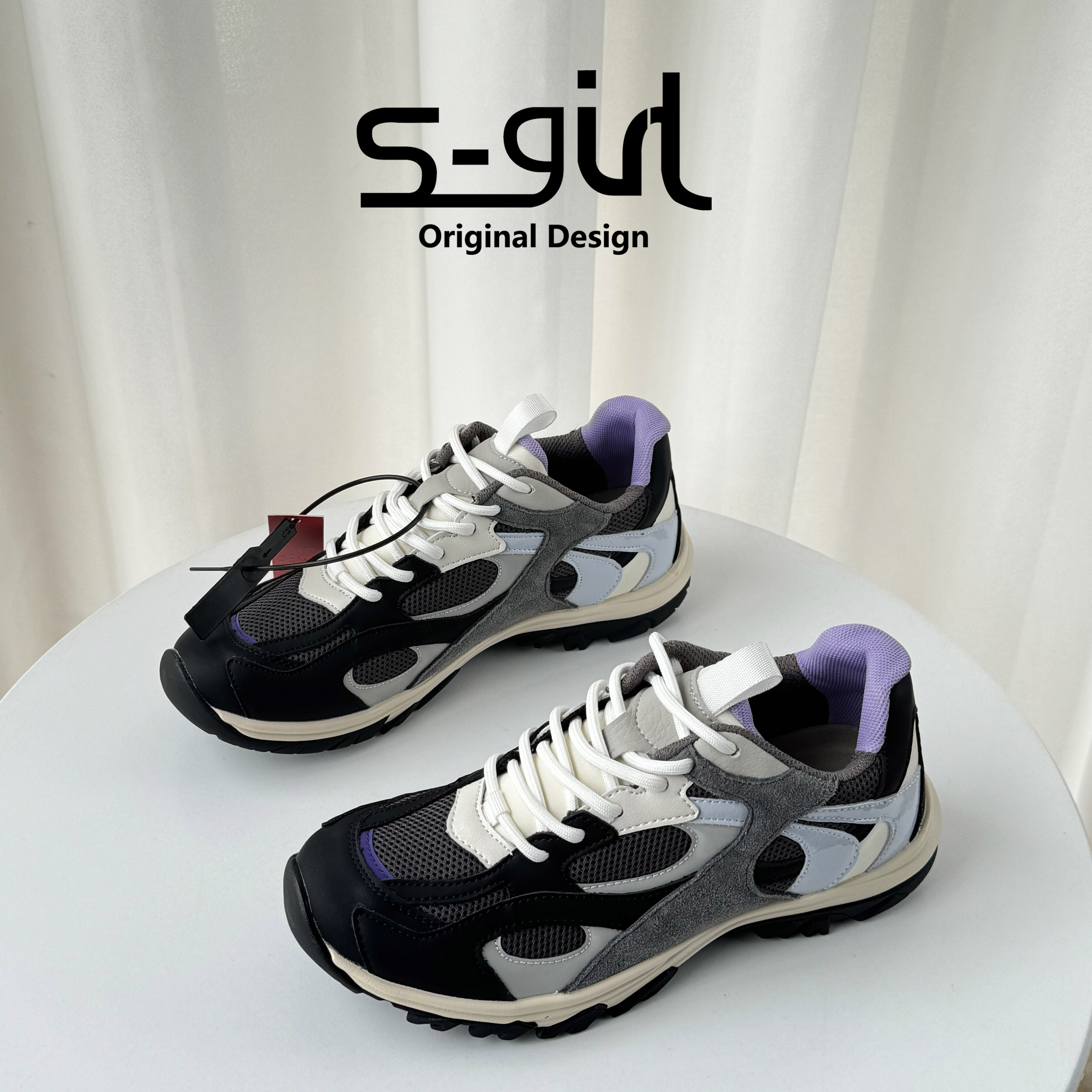 SGIRLTWTW小众设计感德训鞋女