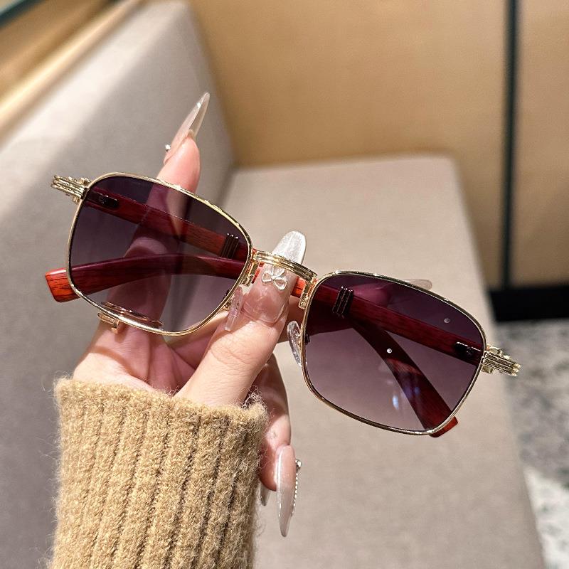 新款特色木质镜腿全框墨镜复古方框大框出游眼镜时尚走秀太阳镜