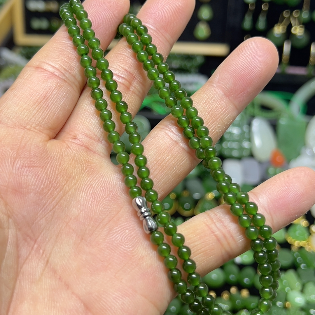 4mm碧玉菠菜绿毛衣链放大漏