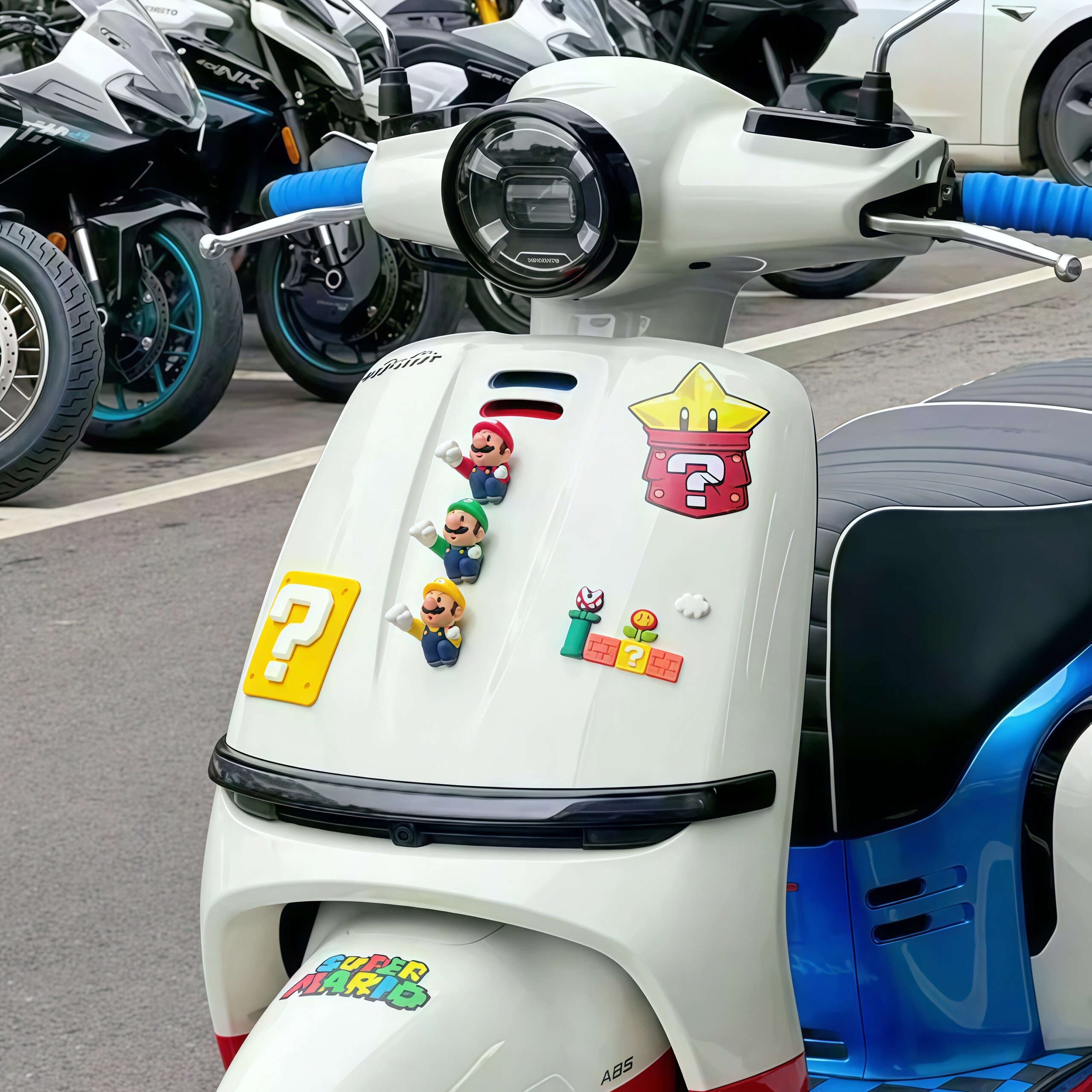 适用春风150AURA车身马里奥问号改装饰贴纸储物盒反光贴虚线拉花