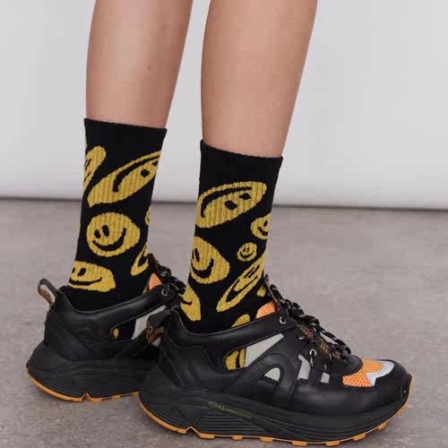 潮男扭曲笑脸袜子socks纯棉中筒