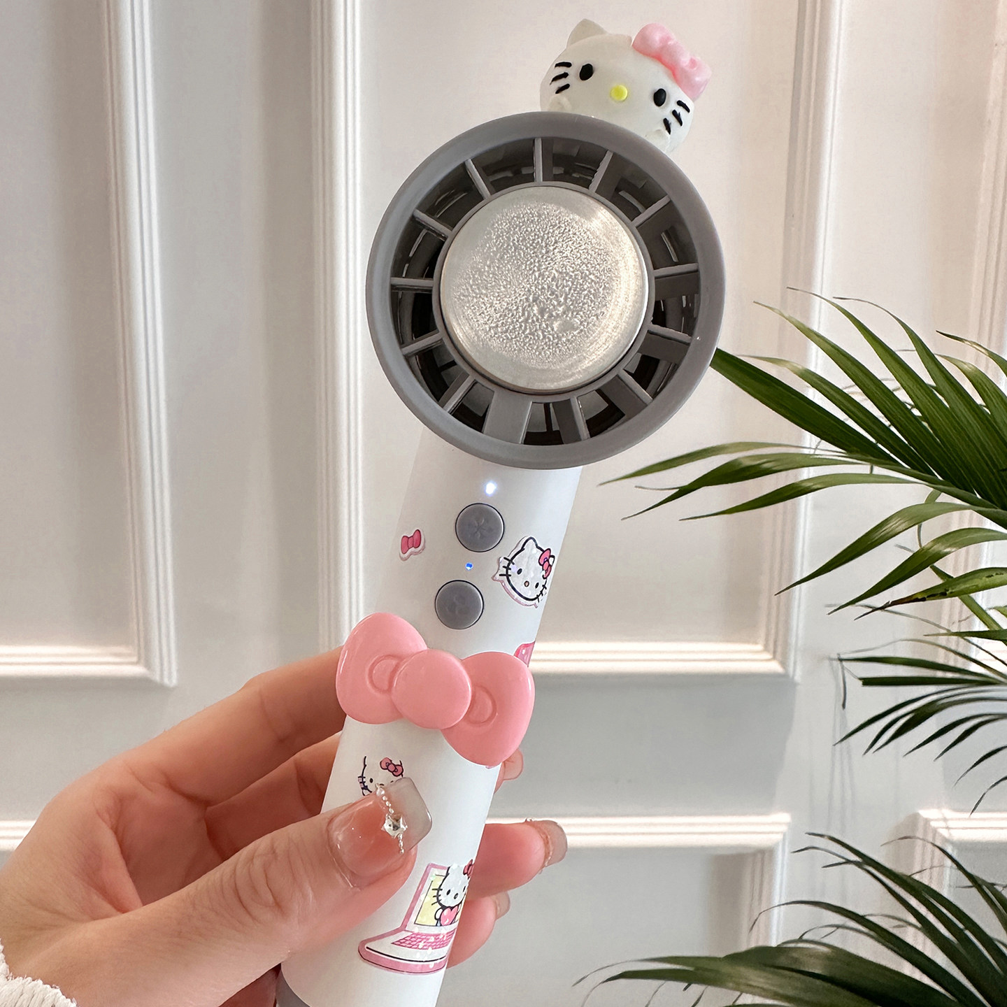 可爱KT制冷风扇充电手持迷你便携小型电风扇半导体新款冰敷风扇