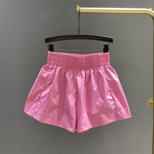 亮色休闲短裤女2026夏天新款欧货百搭松紧腰宽松a字阔腿热裤子薄