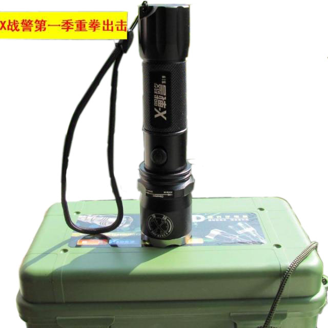 X战警系列第一季 正品CREE Q5 LED 头部旋转调焦 强光充电手电筒在类目 户外/登山/野营/旅行用品, 户外照明, 手电筒中 - 来自Buy2taobao.com提供专业的淘宝代购服务