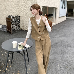 现货 马甲+打底+ 阔腿裤 三件套297-1719-P185-K268，女装套装/套裙，艾艾淮淮