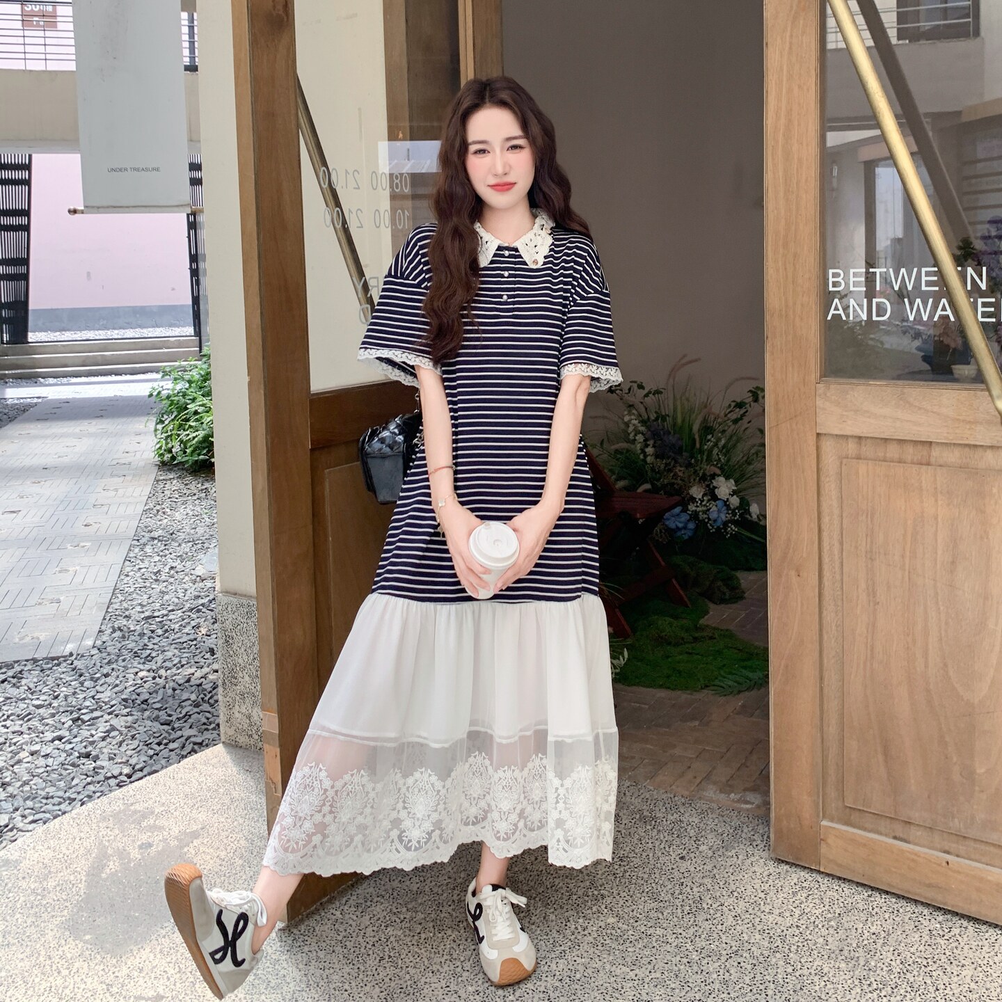 休闲风polo领蕾丝拼接条纹拼接连衣裙女夏2025超火松弛感减龄长裙,女装连衣裙,艾艾淮淮