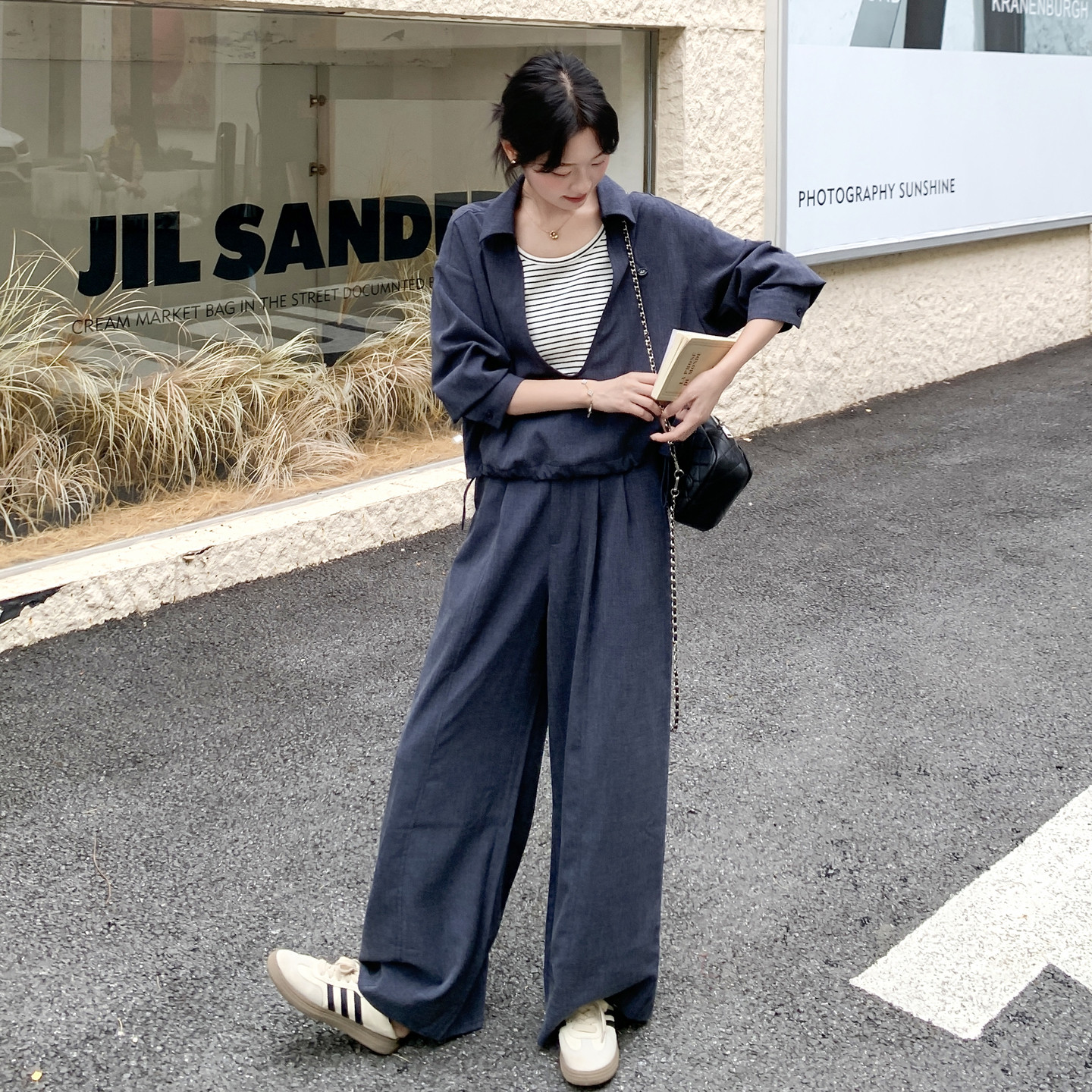 藏青色松弛感套装女秋季2025新款撞色条纹拼接上衣阔腿裤两件套,女装套装/套裙,艾艾淮淮