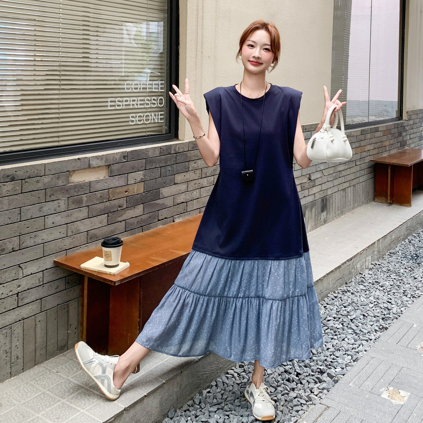 盐系藏蓝色无袖拼接背心连衣裙女夏2025年新款松弛感休闲减龄长裙,女装连衣裙,艾艾淮淮