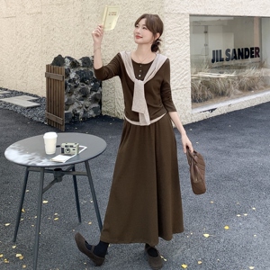 咖色温柔系穿搭针织上衣套装女春秋2025新款休闲显瘦半身裙两件套图片