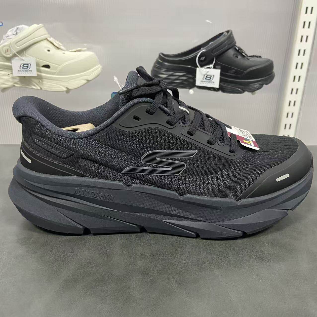 【柔感缓震跑鞋】Skechers斯凯奇新款男士轻便专业跑步鞋221221