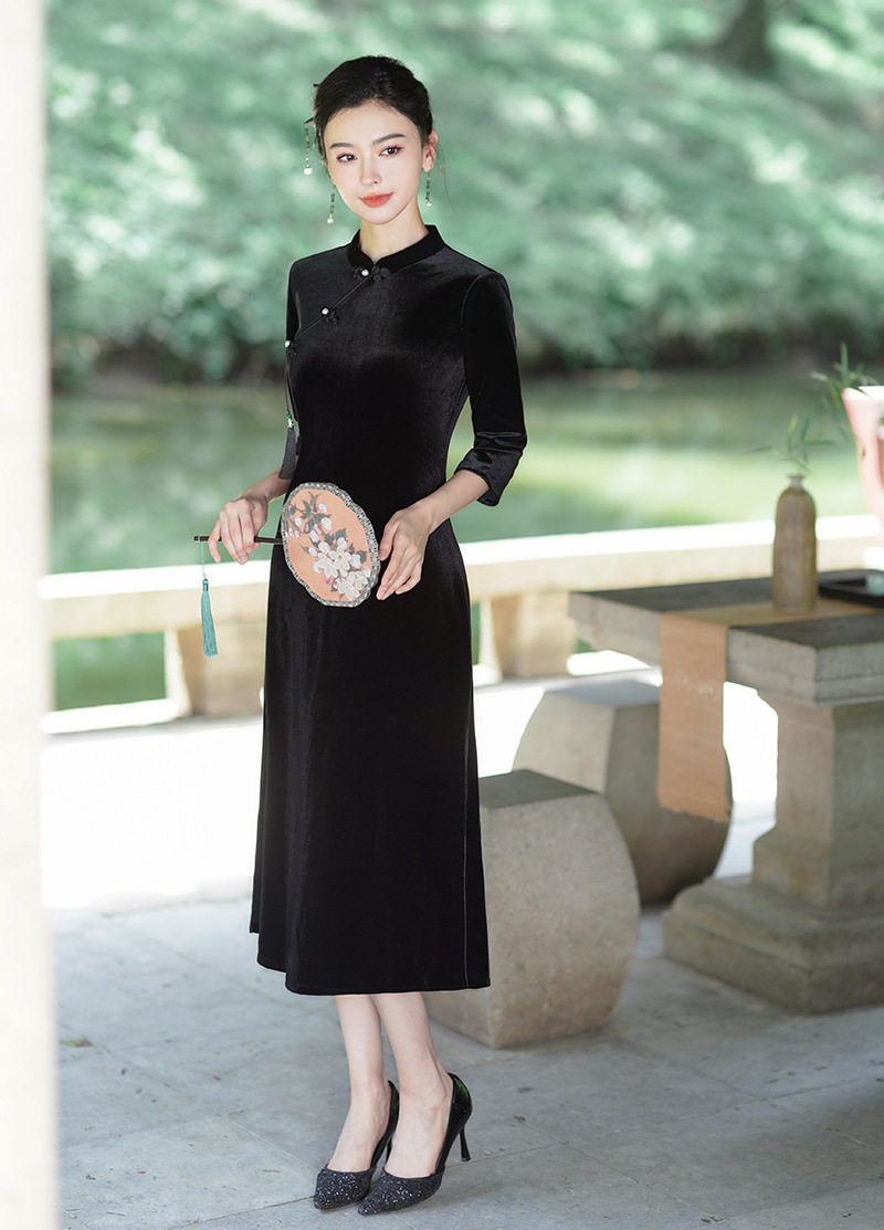 2023冬季新款中国风女士旗袍七分袖金丝绒喜婆婆潮小个子结婚礼服高性价比高么？