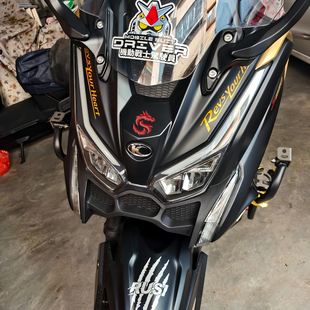 车头拉花适用光阳S250/ST250装饰贴纸轮毂风挡改装件油箱磨砂贴