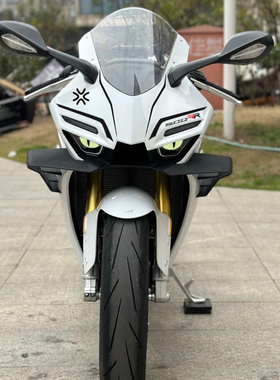 适用张雪机车500RR摩托车头拉花贴纸夜光恶魔眼睛愤怒改装饰配件