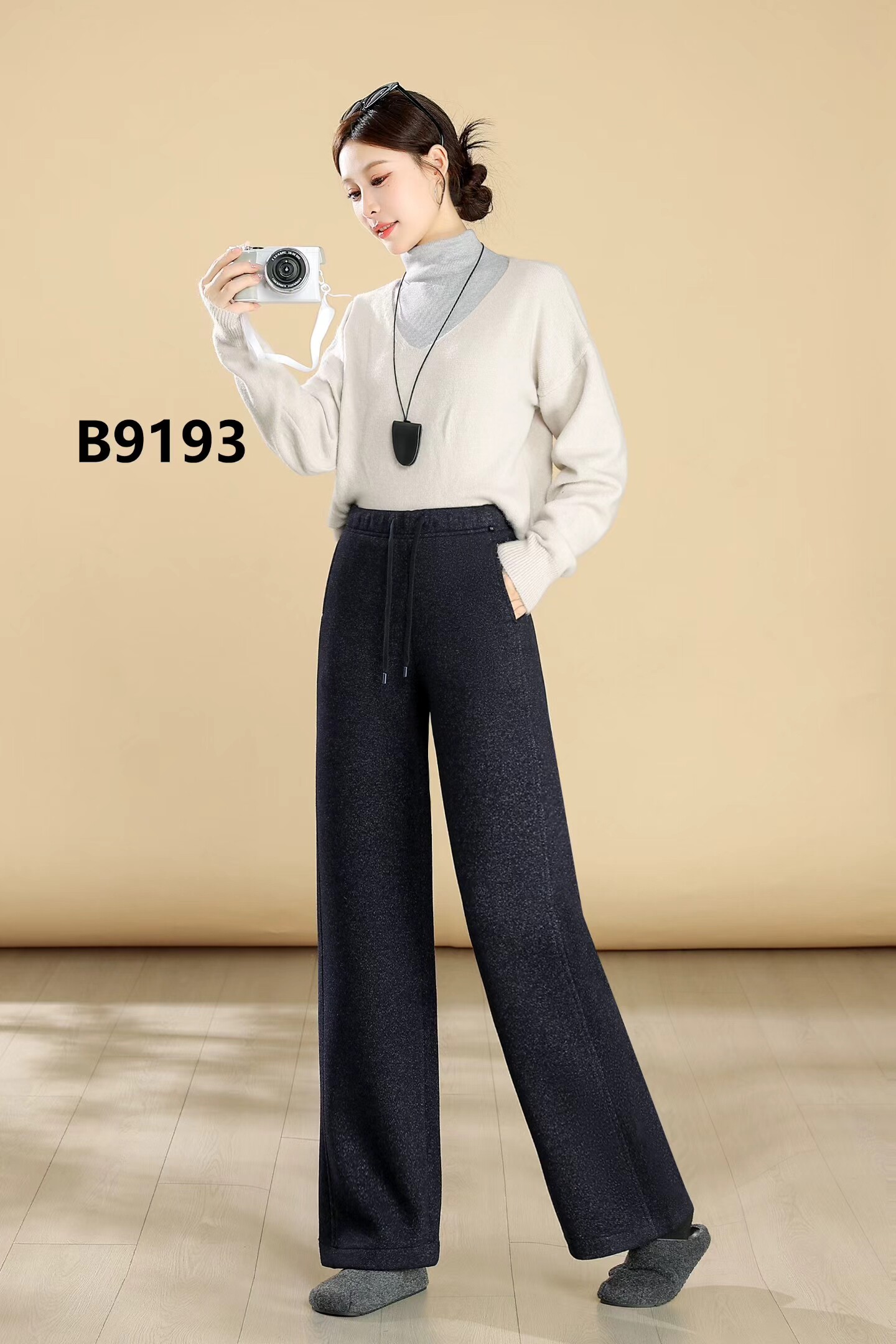 布衣天使2025年冬新款B9193宽松显瘦百搭羊毛休闲裤女高腰直筒裤