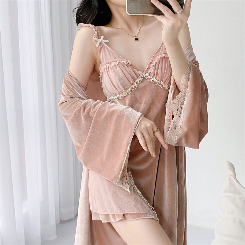 金丝绒睡衣女秋冬吊带睡裙家居服图片
