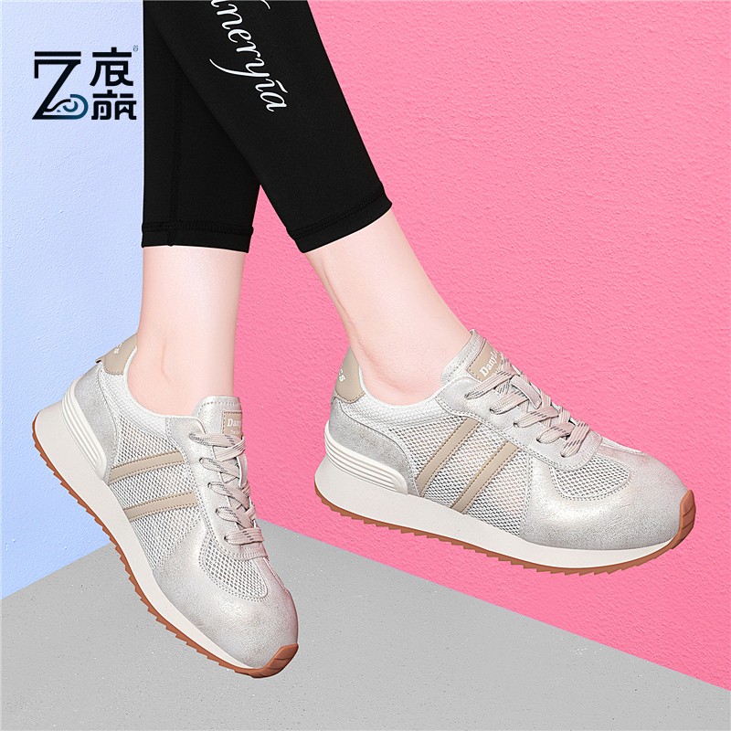 莆田纯原2025年春夏新款女鞋网面德训小白鞋平底休闲运动板鞋阿甘