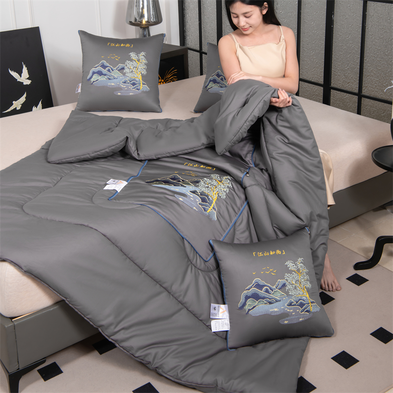 全棉两用抱枕被两用中式刺绣