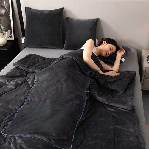 A类母婴级婴儿绒加厚两用抱枕被