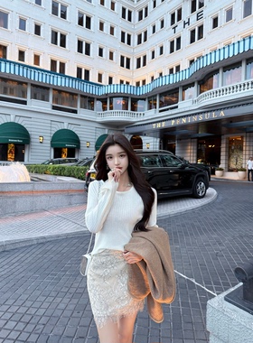 韩雨嘉【Torino】绵羊毛圆领白色针织衫女秋套头上衣蕾丝半裙套装