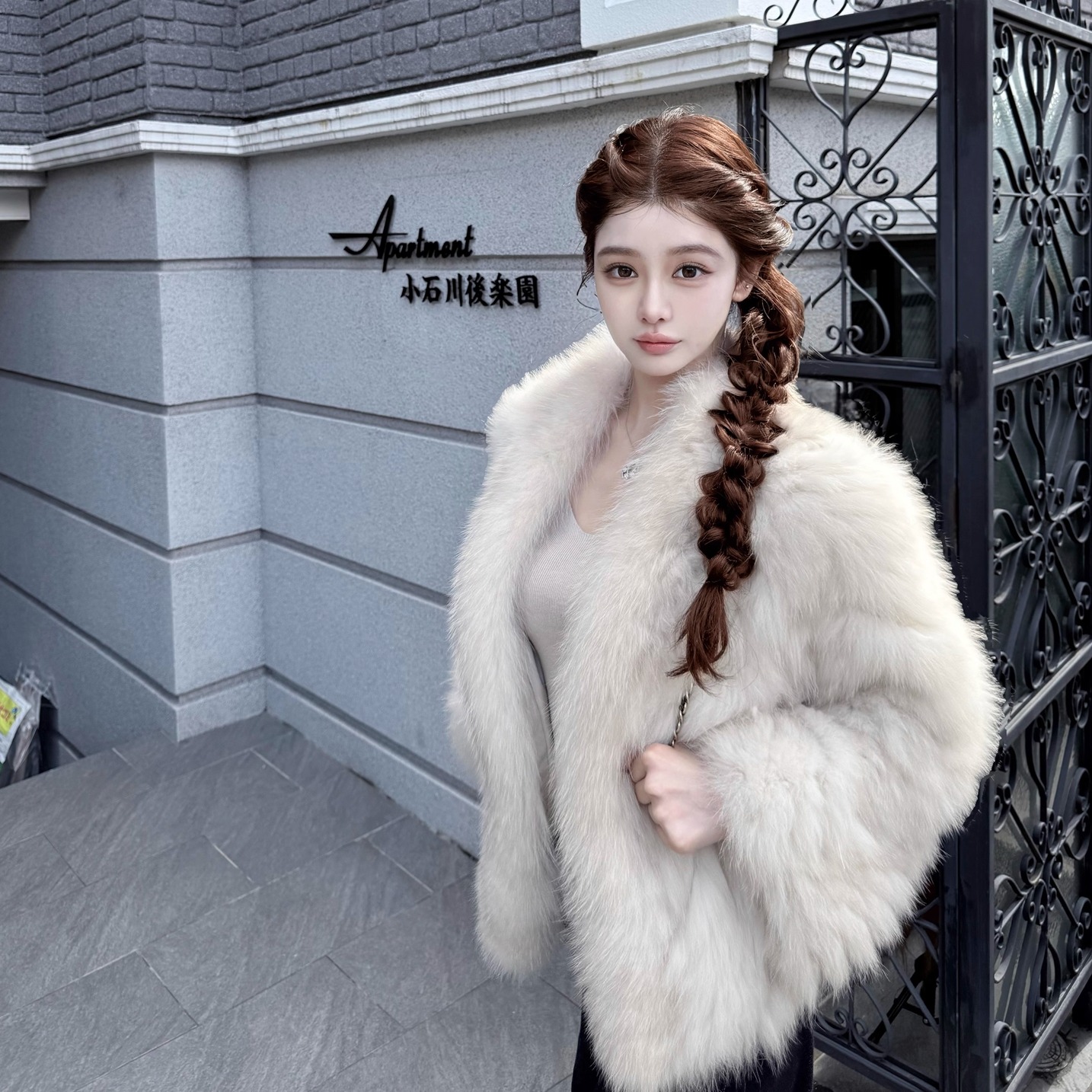 银狐色进口saga级狐狸毛皮草