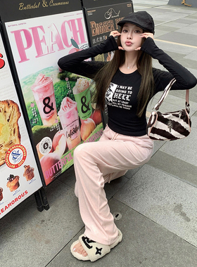 韩雨嘉黑色字母印花t恤女秋修身内搭打底衫短款显瘦辣妹长袖上衣