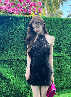 韩雨嘉 泰牌黑色亮片系带挂脖连衣裙上衣