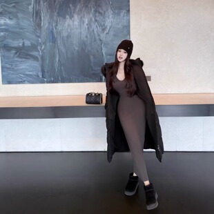 韩雨嘉【row*羊绒裙】内里抓毛修身弹力v领针织长裙