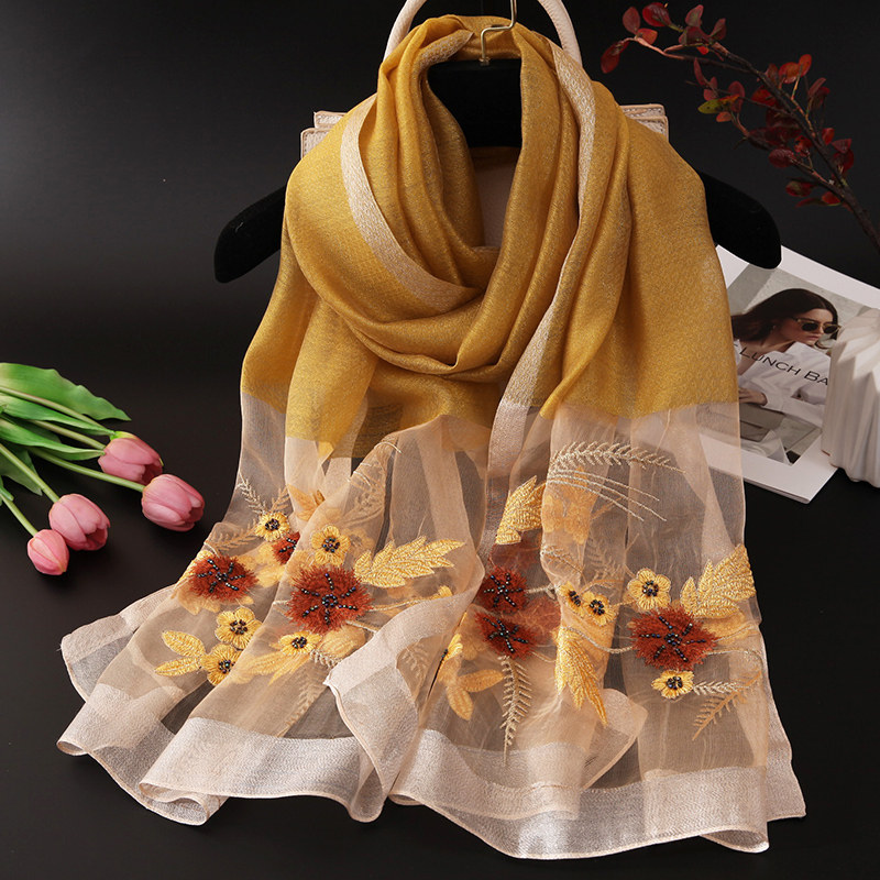 精致高档刺绣桑蚕丝巾女姜黄色中老年真丝羊毛围巾长款披肩春秋冬