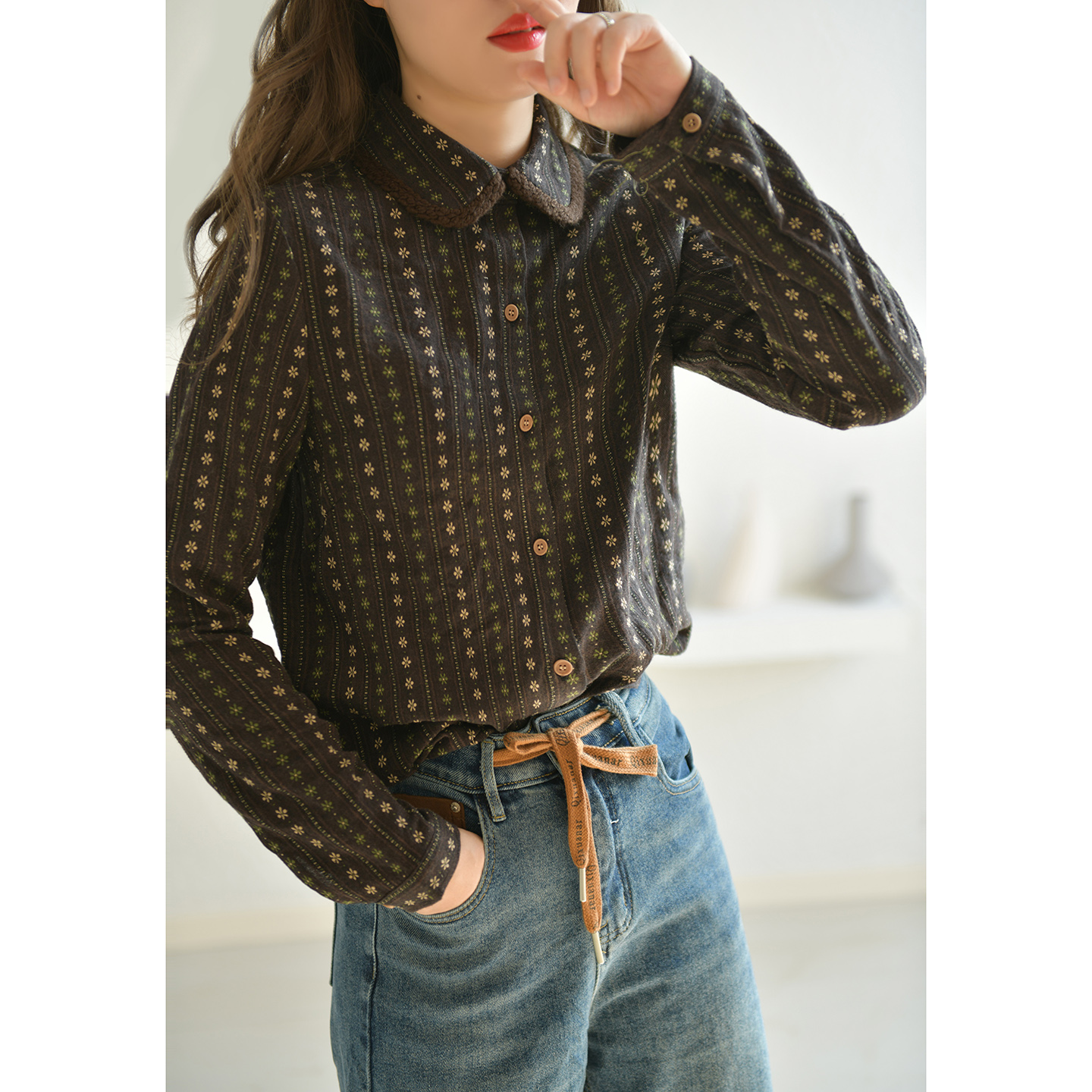 GESGOO复古咖色绣花纯棉衬衫翻领