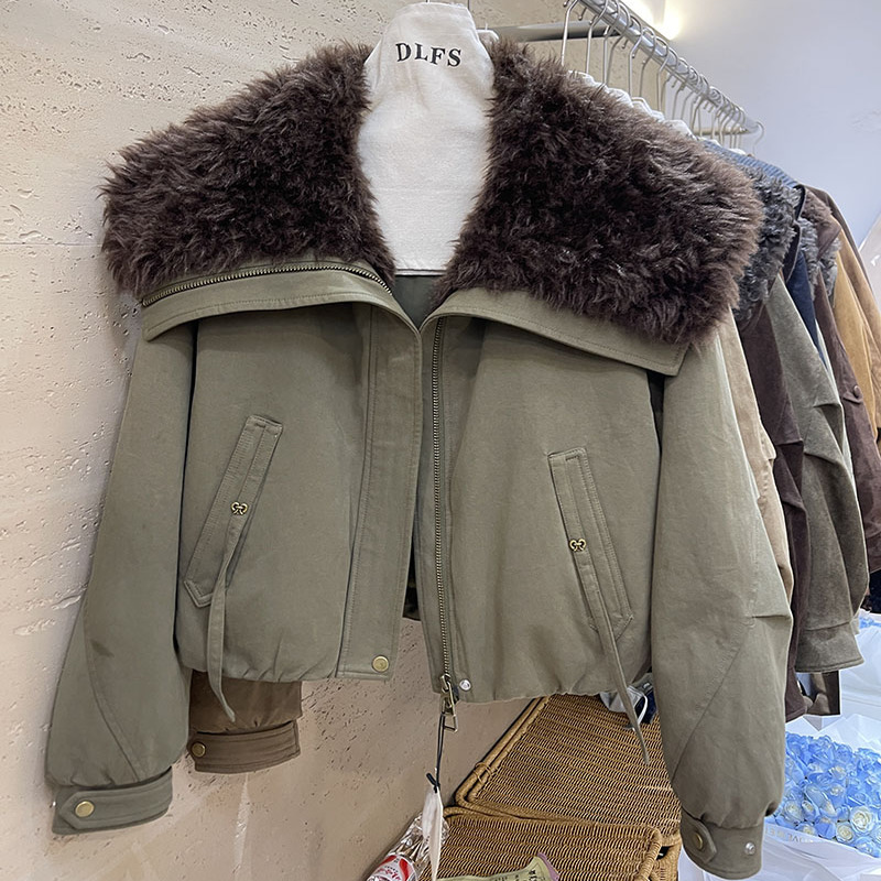 复古风毛领派克服女短款外套秋冬军绿色羊羔毛羽绒内胆夹克白鸭绒